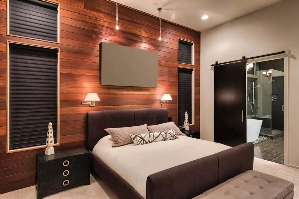 the rich wooden theme dedroom